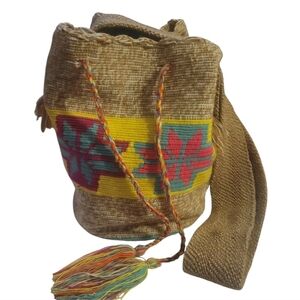 SALE‎ Handwoven Colombian CB Bag Vibrant Patterns Wayuu Mochila Tassels 11"HX7"W